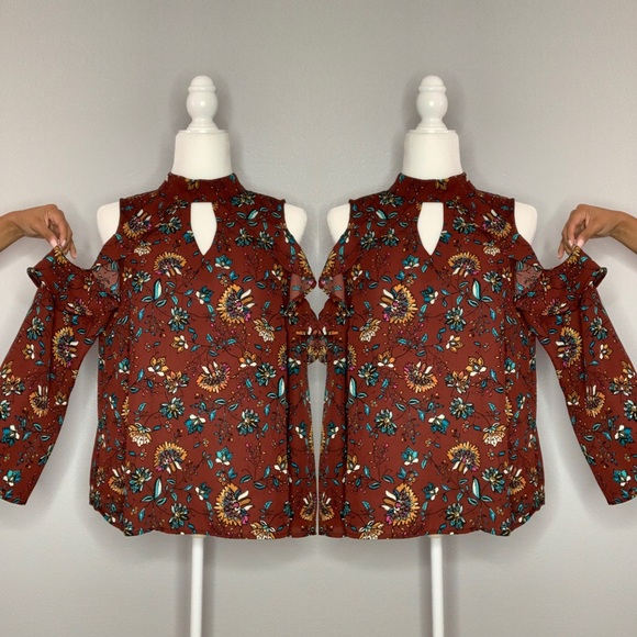 Floral Boho cold shoulder blouse - Picture 7 of 7